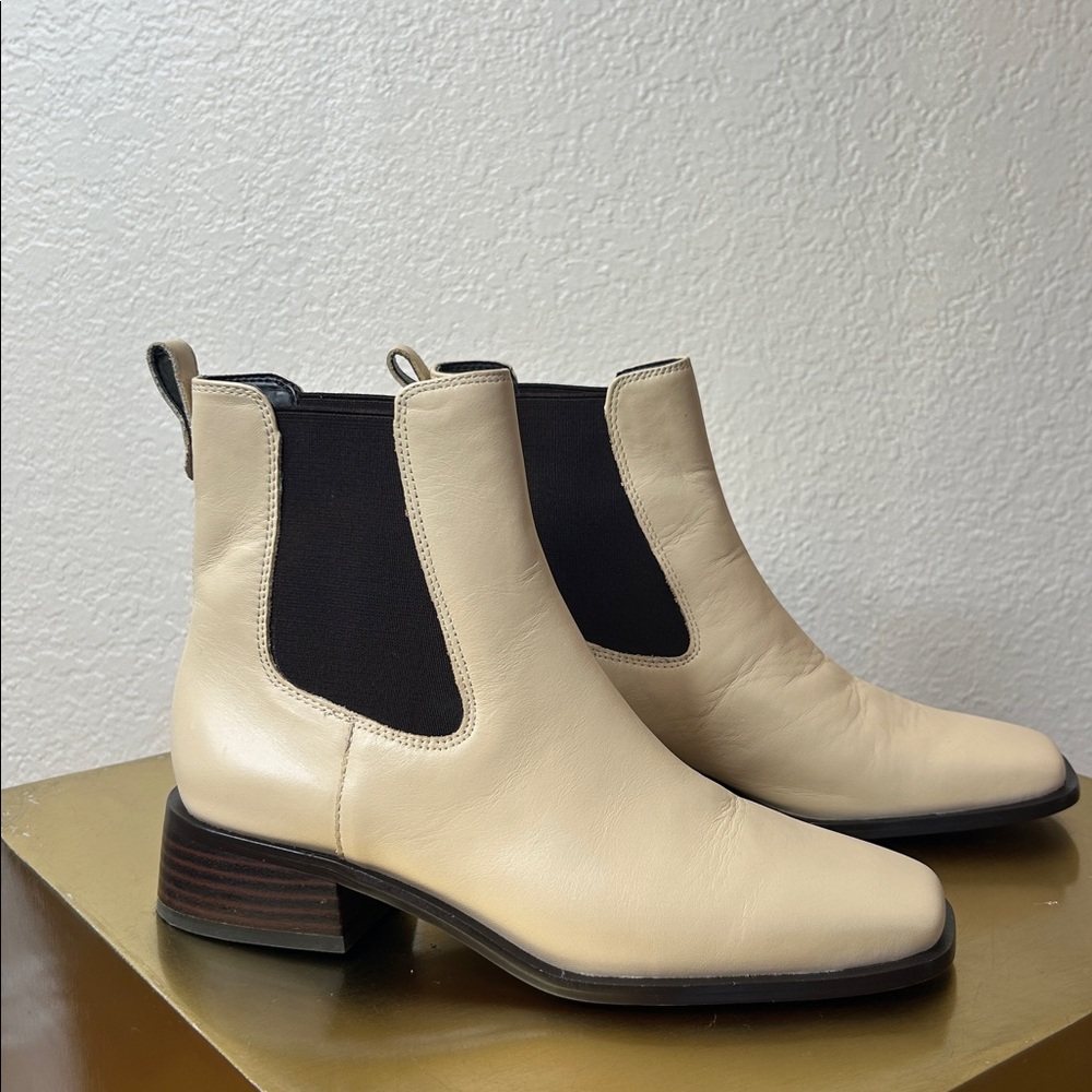 Sam Edelmen- Cream Leather Ankle Boots